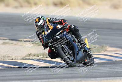 media/Nov-16-2025-Race Pace (Sun) [[8c5fa54630]]/Non Verified Riders (1st 20 Minutes)/2-Turn 10 (1010am)/